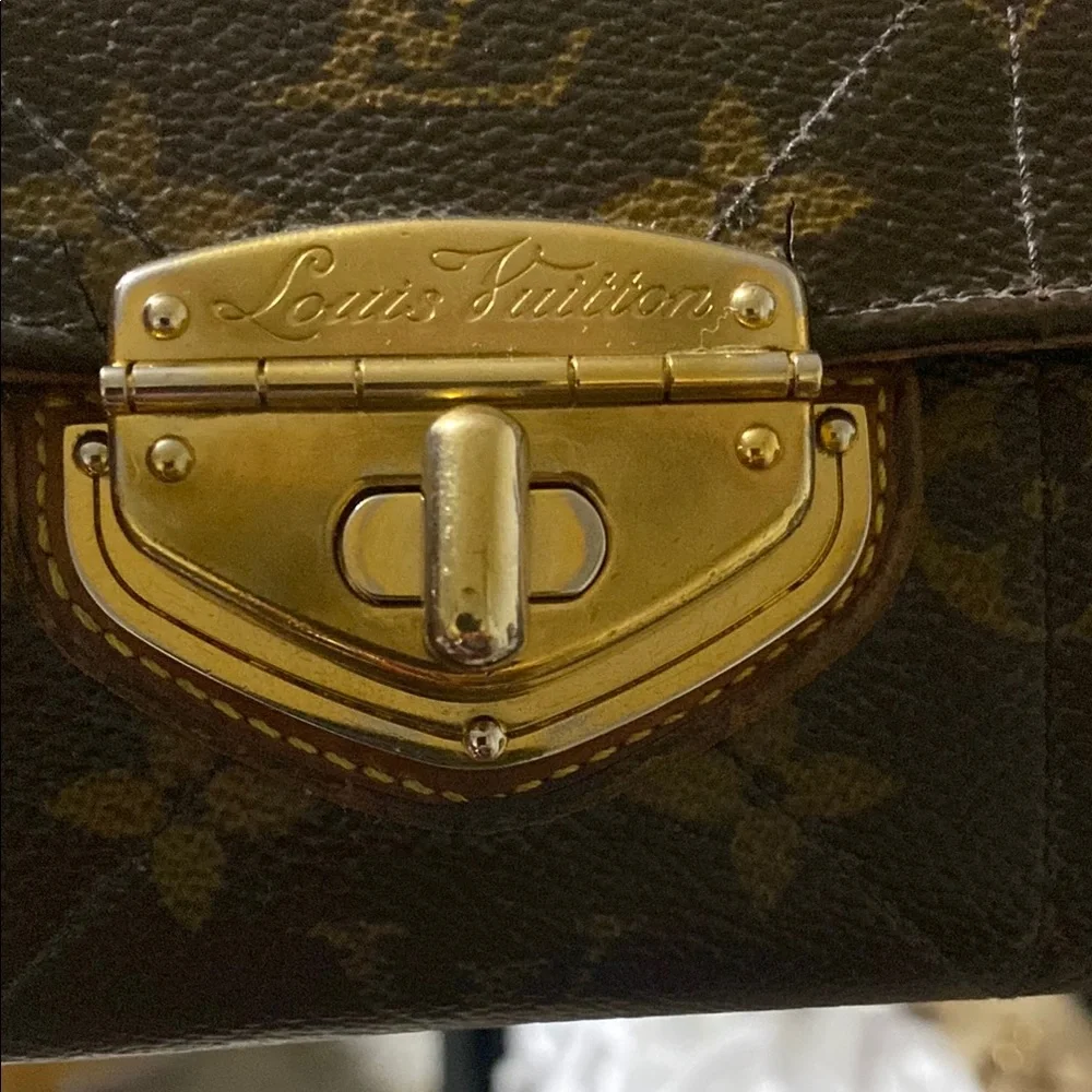 LOUIS VUITTON MONOGRAM CANVAS ETOILE SARAH WALLET - Picture 5 of 12